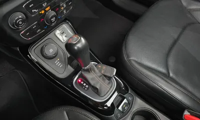 Jeep Compass 2020, 50268 км, за 10703.67 USD - фото 9