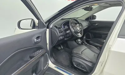 Jeep Compass 2020, 50268 км, за 10703.67 USD - фото 10