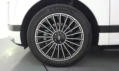 Hyundai Ioniq9 2025, 30117 км, за 51348.87 USD