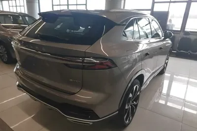 Roewe RX5 New Energy 2023, 35100 км, за 10991 USD - фото 6