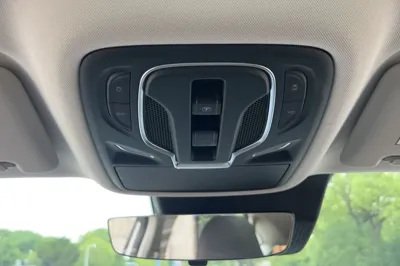 Roewe RX5 New Energy 2023, 35100 км, за 10991 USD - фото 39