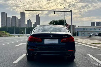 BMW 5 Series 2019, 80300 км, за 29243 USD