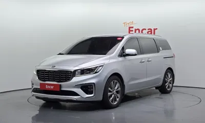 Kia Canival · 2019 год