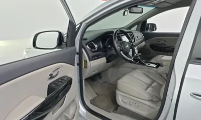 Kia Canival 2019, 102685 км, за 10115.6 USD - фото 10