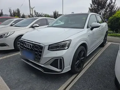 Audi Q2L · 2023 год
