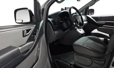 Hyundai Starex 2016, 59644 км, за 7491.86 USD - фото 10