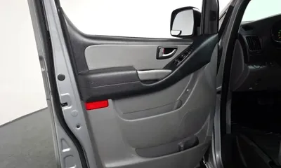 Hyundai Starex 2016, 59644 км, за 7491.86 USD - фото 24