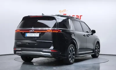 Kia Canival 2023, 34650 км, за 17172.12 USD