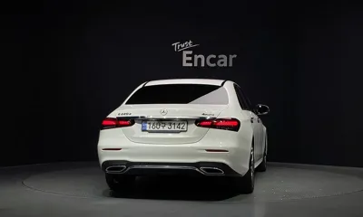 Mercedes-Benz E-Class 2021, 72088 км, за 23434.42 USD