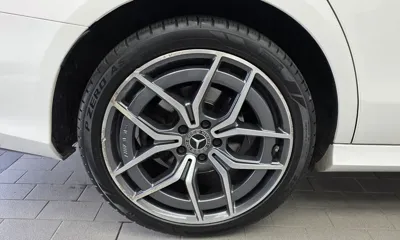 Mercedes-Benz E-Class 2021, 72088 км, за 23434.42 USD