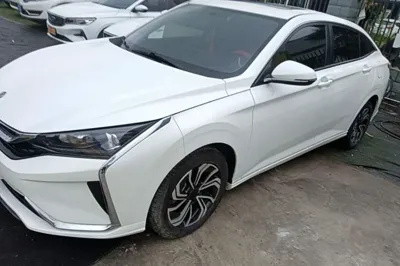 Dongfeng Aeolus Yixuan · 2021 год