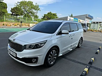 Kia Canival · 2015 год