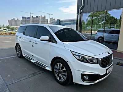 Kia Canival 2015, 212271 км, за 3708.04 USD