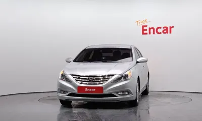 Hyundai Sonata 2011, 105307 км, за 1950.2 USD