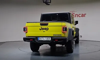Jeep Gladiator 2023, 33856 км, за 30083.99 USD