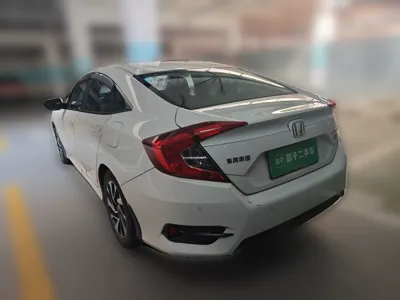 Honda Civic 2016, 61800 км, за 9511 USD - фото 4