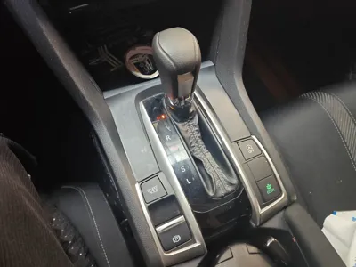 Honda Civic 2016, 61800 км, за 9511 USD - фото 15
