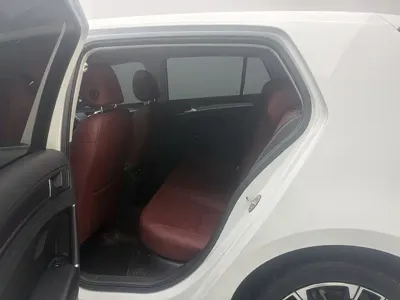 Volkswagen Golf 2018, 92100 км, за 8210.55 USD - фото 13