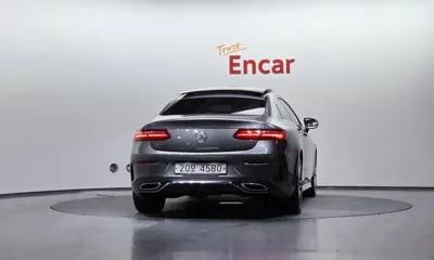 Mercedes-Benz E-Class 2019, 83836 км, за 19470.18 USD