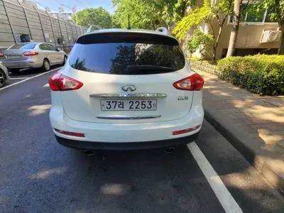 Infiniti EX · 2010 год
