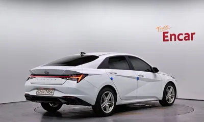 Hyundai Avante 2021, 63483 км, за 10726.12 USD