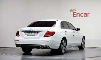 Mercedes-Benz E-Class 2019, 130871 км, за 12295.36 USD