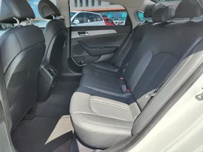 Hyundai Sonata 2016, 134508 км, за 4225.44 USD - фото 13