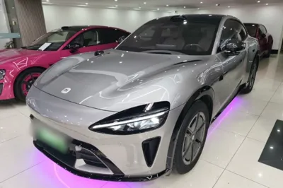 Xiaomi Auto YU7 · 2025 год