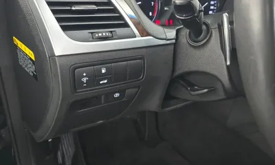 Hyundai Genesis 2016, 147284 км, за 6435.67 USD - фото 20