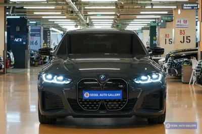 BMW i4 2024, 42957 км, за 34723.15 USD
