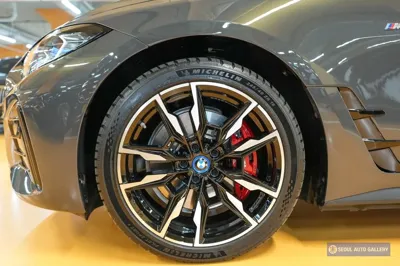 BMW i4 2024, 42957 км, за 34723.15 USD