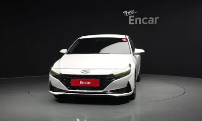 Hyundai Avante 2021, 62339 км, за 10994.02 USD