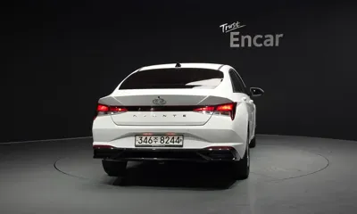 Hyundai Avante 2021, 62339 км, за 10994.02 USD