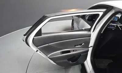 Hyundai Avante 2021, 62339 км, за 10994.02 USD - фото 25