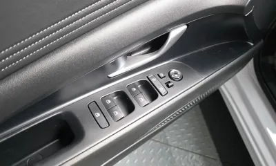 Hyundai Avante 2021, 62339 км, за 10994.02 USD - фото 29