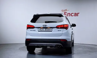 Hyundai Santafe 2015, 65492 км, за 8995.03 USD