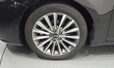 Kia K7 2018, 99781 км, за 9386.57 USD