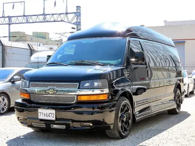Chevrolet Express Van 2014, 87077 км, за 13719.31 USD