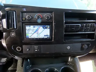 Chevrolet Express Van 2014, 87077 км, за 13596.16 USD - фото 13