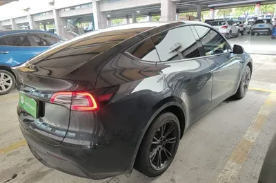 Tesla Model Y 2024, 66100 км, за 29080 USD - фото 6
