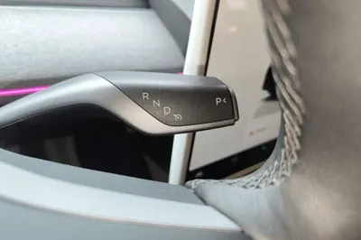 Tesla Model Y 2024, 66100 км, за 29080 USD - фото 16