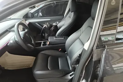Tesla Model Y 2024, 66100 км, за 29080 USD - фото 17