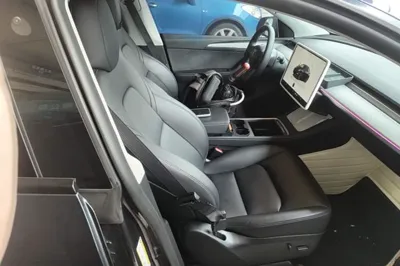Tesla Model Y 2024, 66100 км, за 29080 USD - фото 19