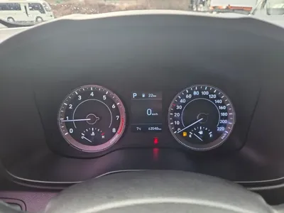 Hyundai Venue 2020, 63548 км, за 8262.83 USD - фото 8