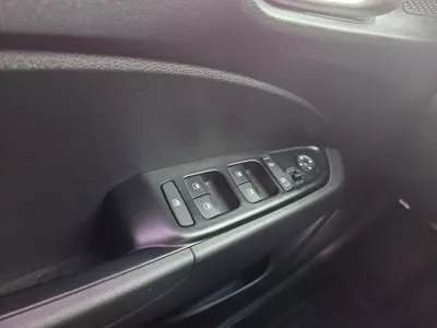 Hyundai Venue 2020, 63548 км, за 8262.83 USD - фото 14