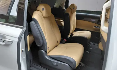 Kia Canival 2023, 25358 км, за 19364.58 USD - фото 26