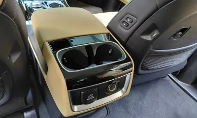 Kia Canival 2023, 25358 км, за 19364.58 USD - фото 27