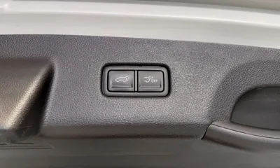 Kia Canival 2023, 25358 км, за 19364.58 USD - фото 29