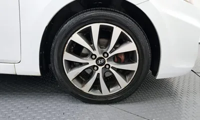 Hyundai Accent 2012, 257260 км, за 2114.3 USD