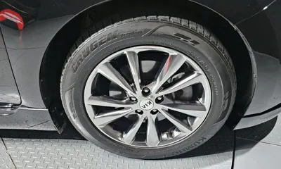 Kia Canival 2019, 89565 км, за 11644.56 USD